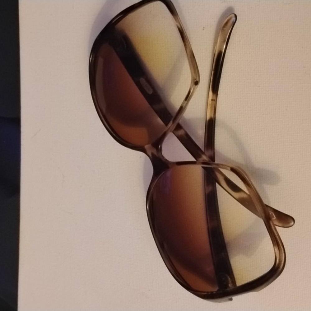 Rare Vintage Oversized Faux Tortoise Sunglasses NOS - Picture 2 of 3